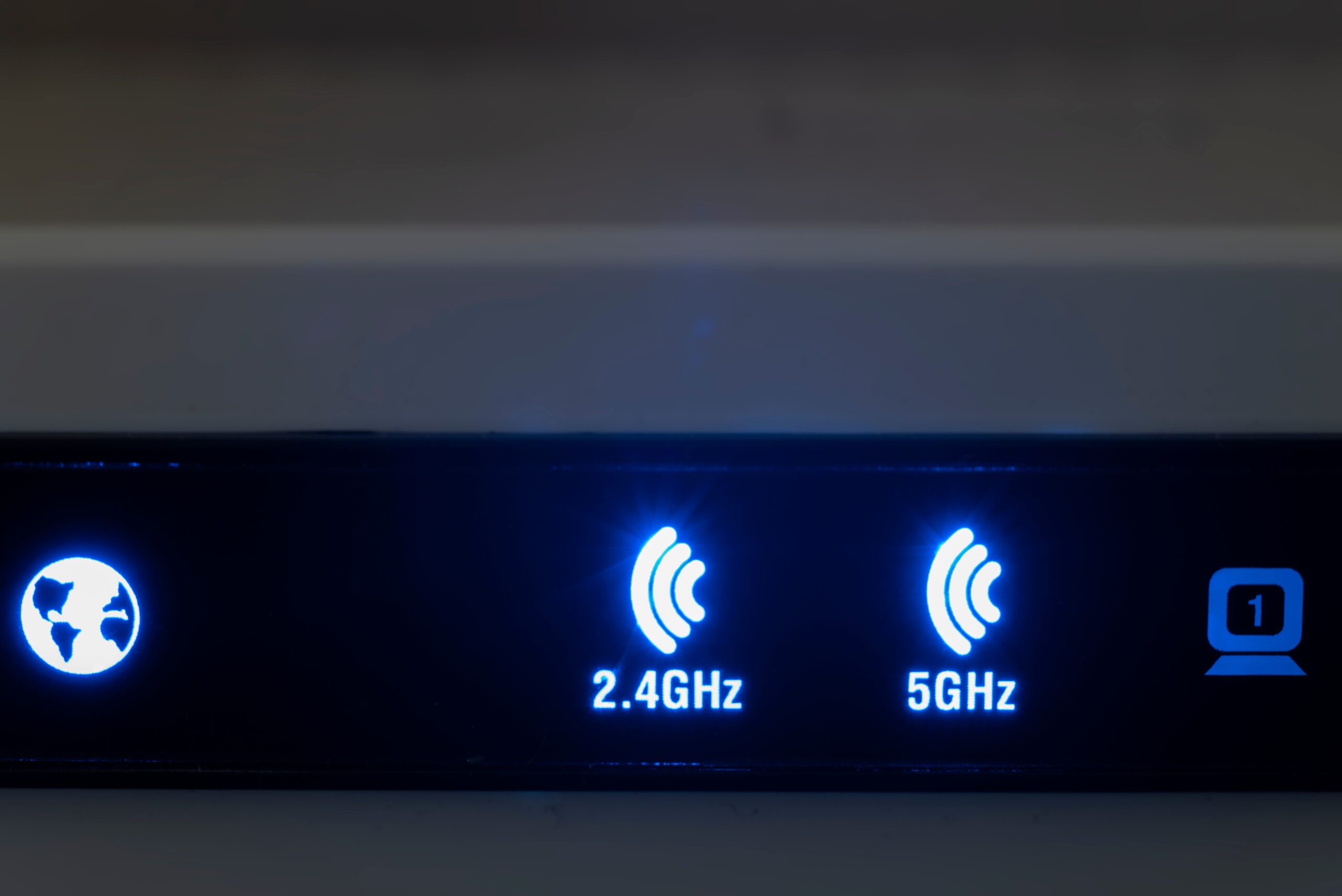 sinal de wi-fi 2.4ghz e 5 ghz da fastnetwork